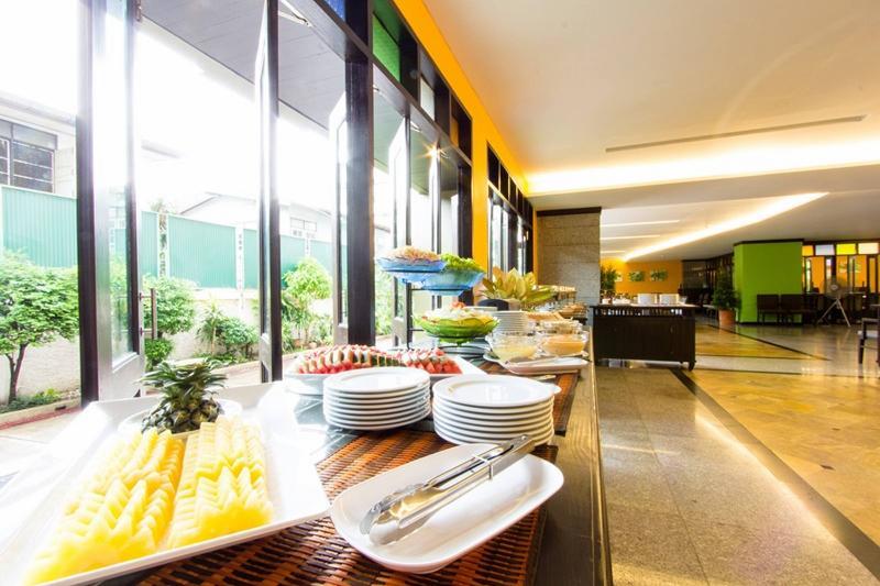 All Together Suite Hotel Banguecoque Exterior foto