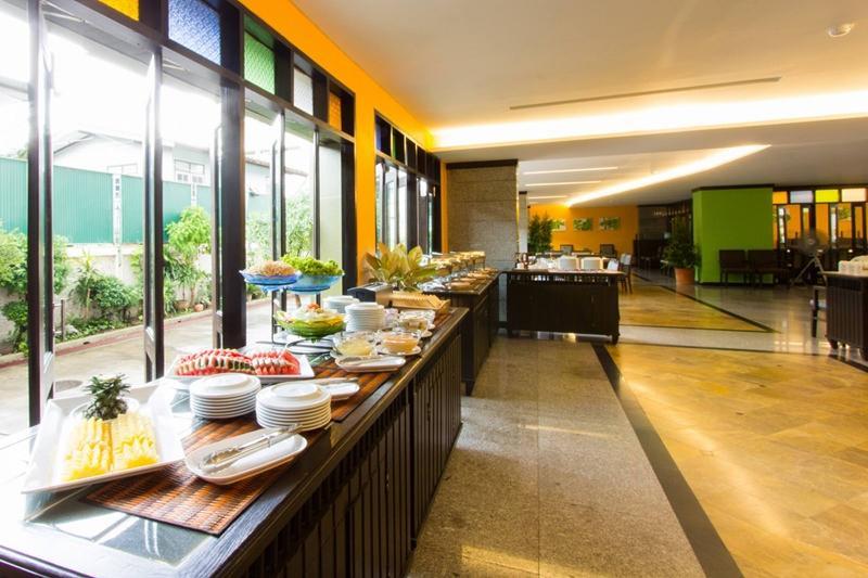 All Together Suite Hotel Banguecoque Exterior foto